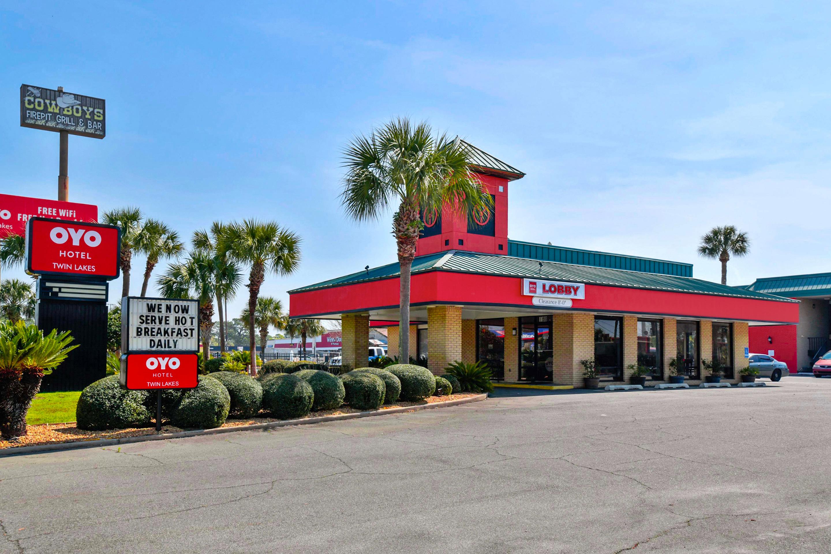 Oyo Hotel Lake Park - Valdosta Area Luaran gambar