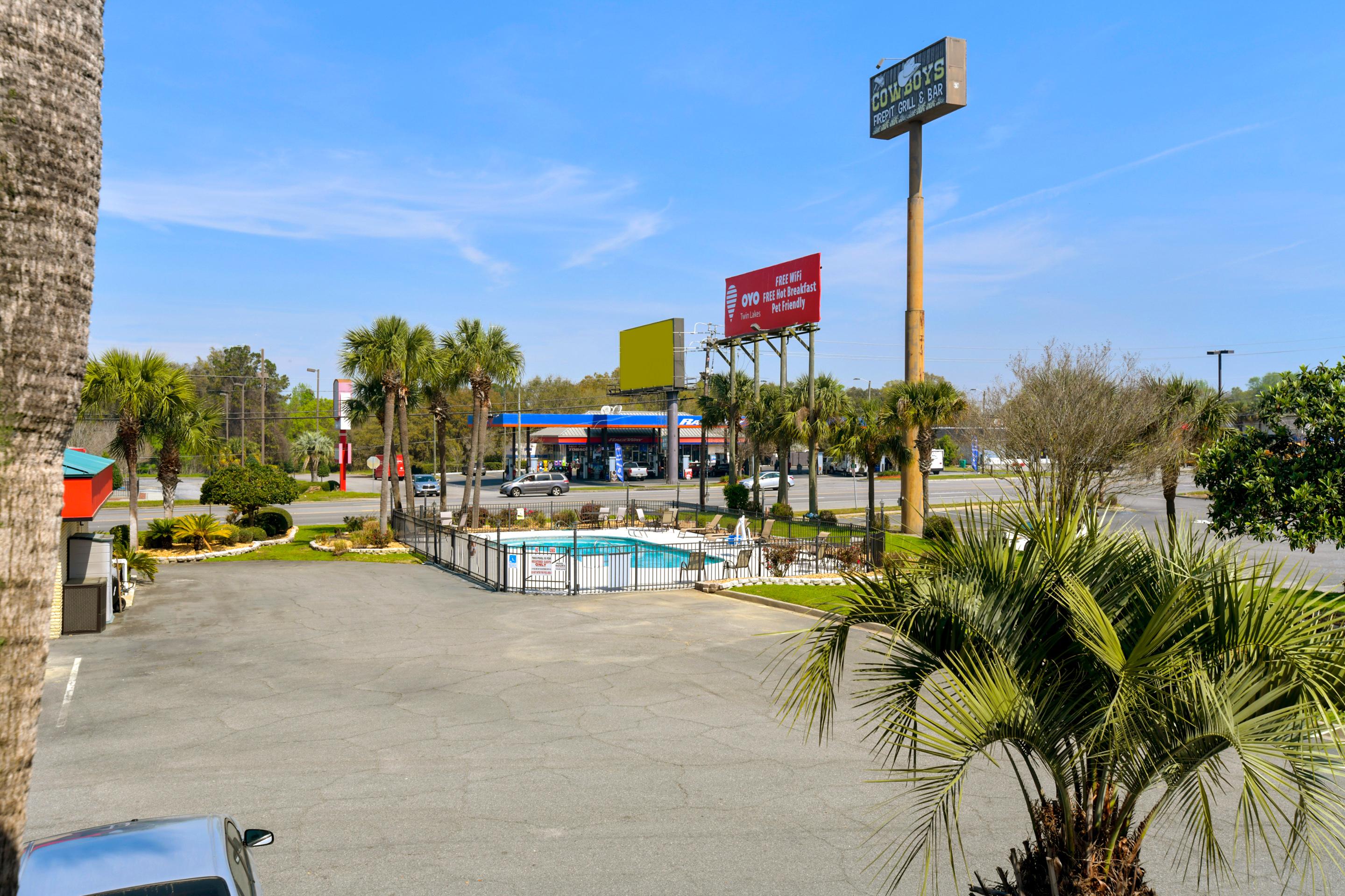 Oyo Hotel Lake Park - Valdosta Area Luaran gambar